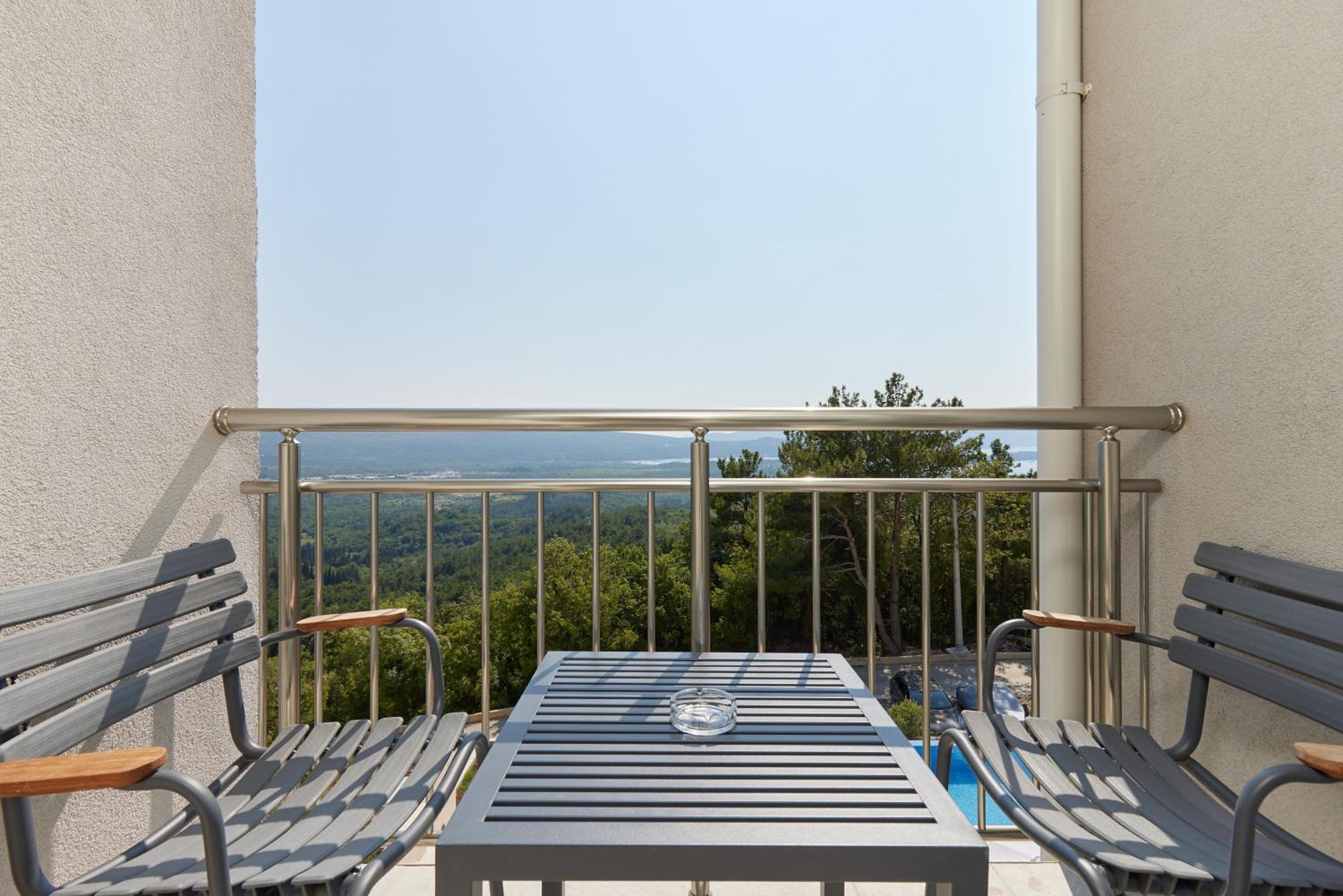 Adriatic Heights Aparthotel Kavac Exterior photo