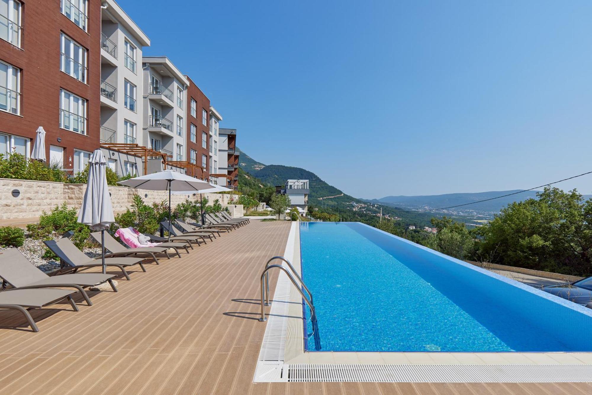 Adriatic Heights Aparthotel Kavac Exterior photo